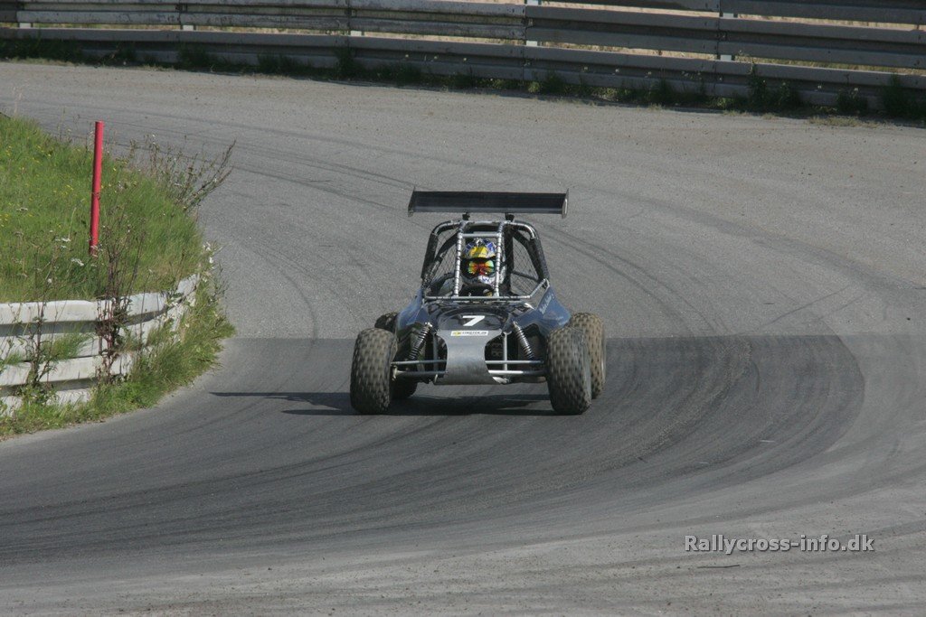 hv4e5868.jpg